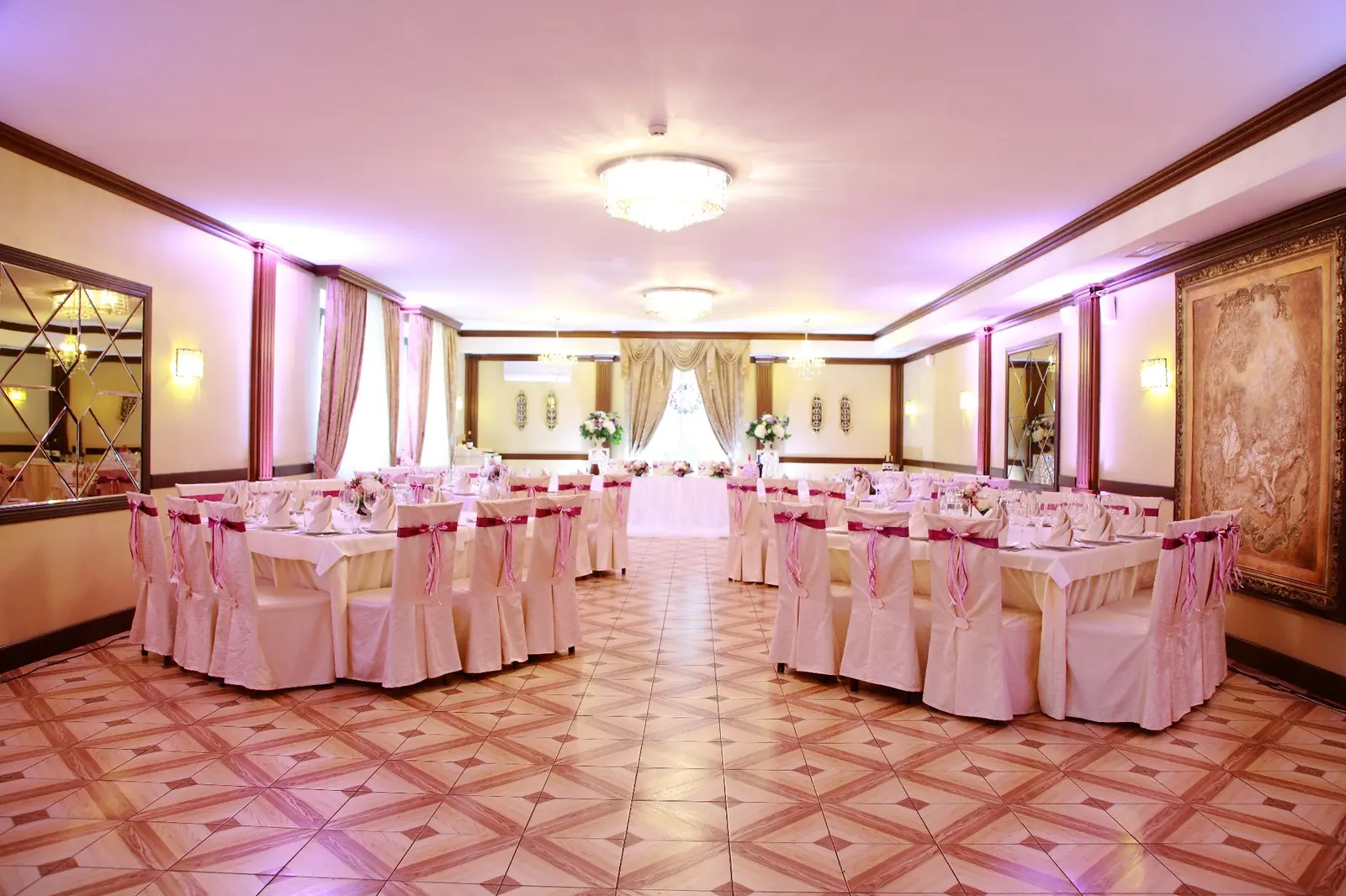 Festively laid tables in the Mirror Hall