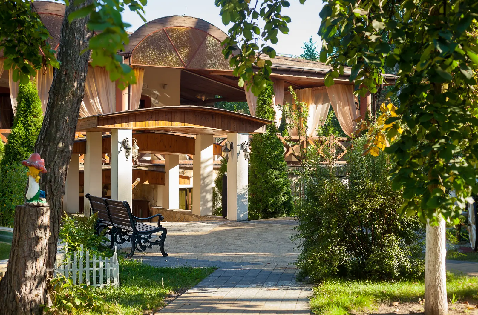 The entrance to the Villa Vita restaurant among the greenery
